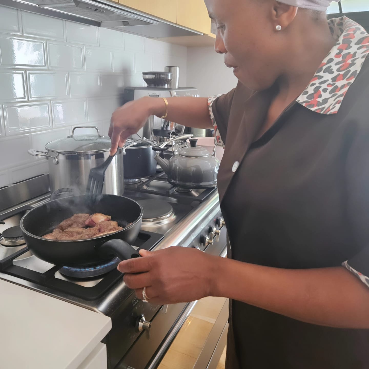 A small hands-on cooking class in progress